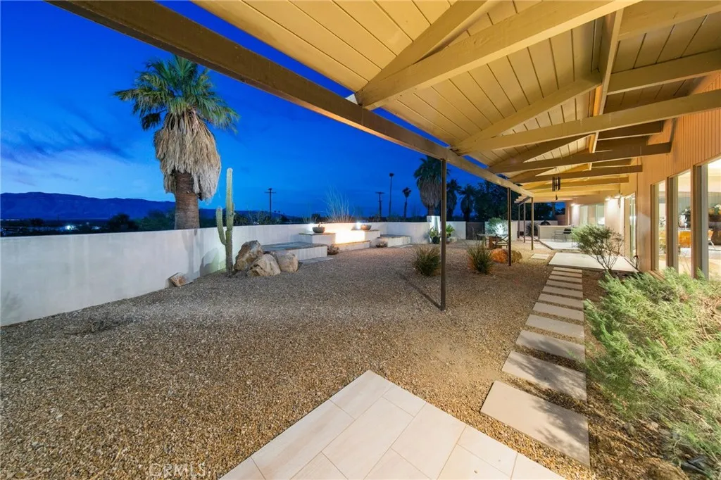 https://cdn.realtyfeed.com/cdn/127/306573589/23f40ee12adcbf29402e15e472f3b075.webp