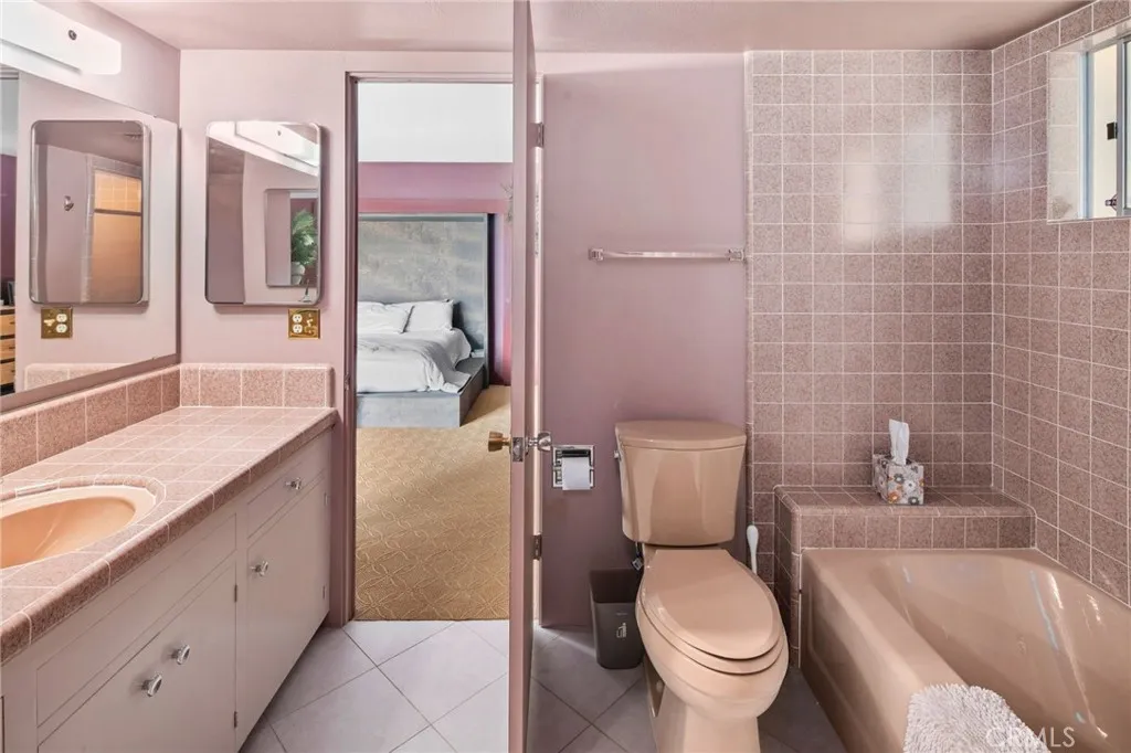 https://cdn.realtyfeed.com/cdn/127/306573589/4d57d4a5a15ccf358445e3a671bf2d50.webp