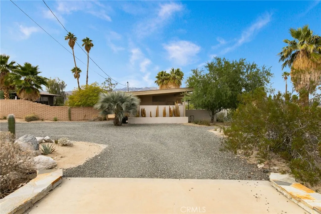 https://cdn.realtyfeed.com/cdn/127/306573589/9c7893889d0d08d843f452a3fbf6f932.webp