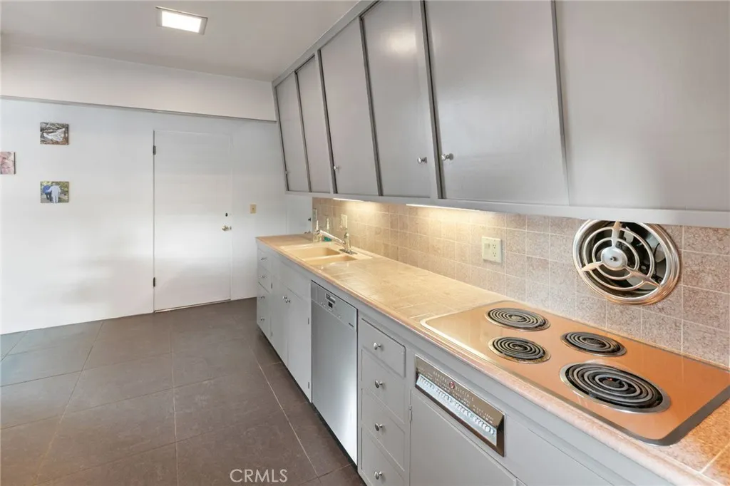 https://cdn.realtyfeed.com/cdn/127/306573589/d814914dda211c794d89217c5c0e25ed.webp
