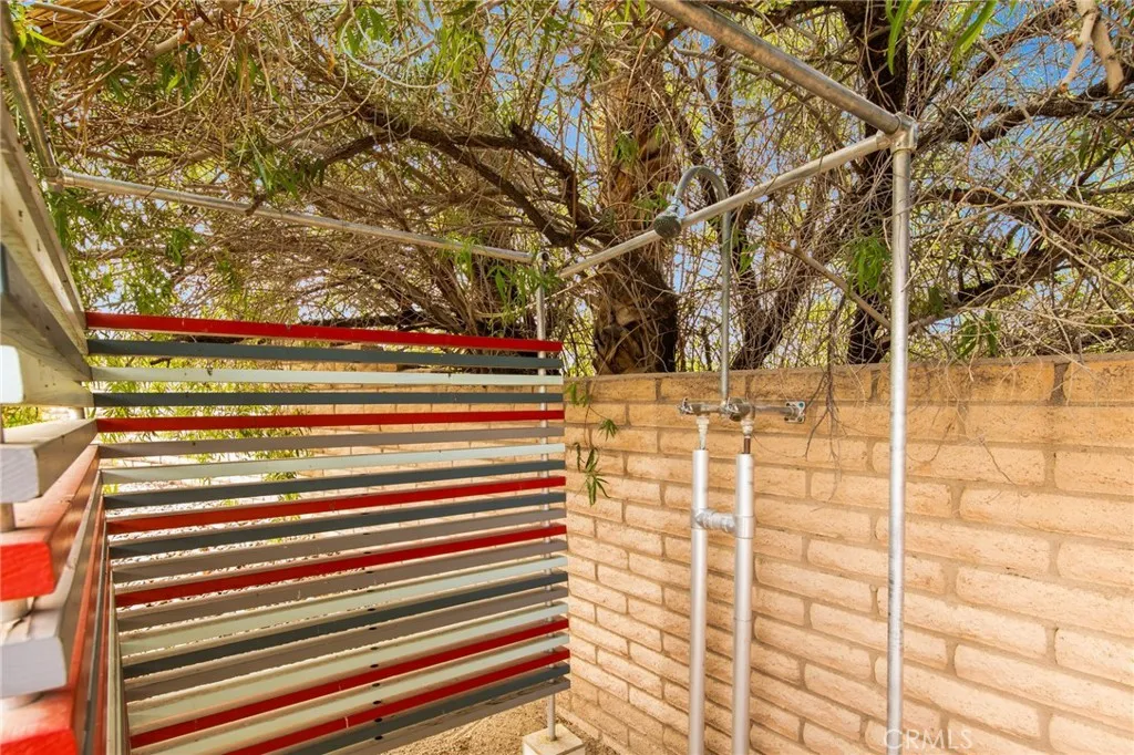 https://cdn.realtyfeed.com/cdn/127/306573589/f2e08d8f03f9a42bec2a1738c64de634.webp
