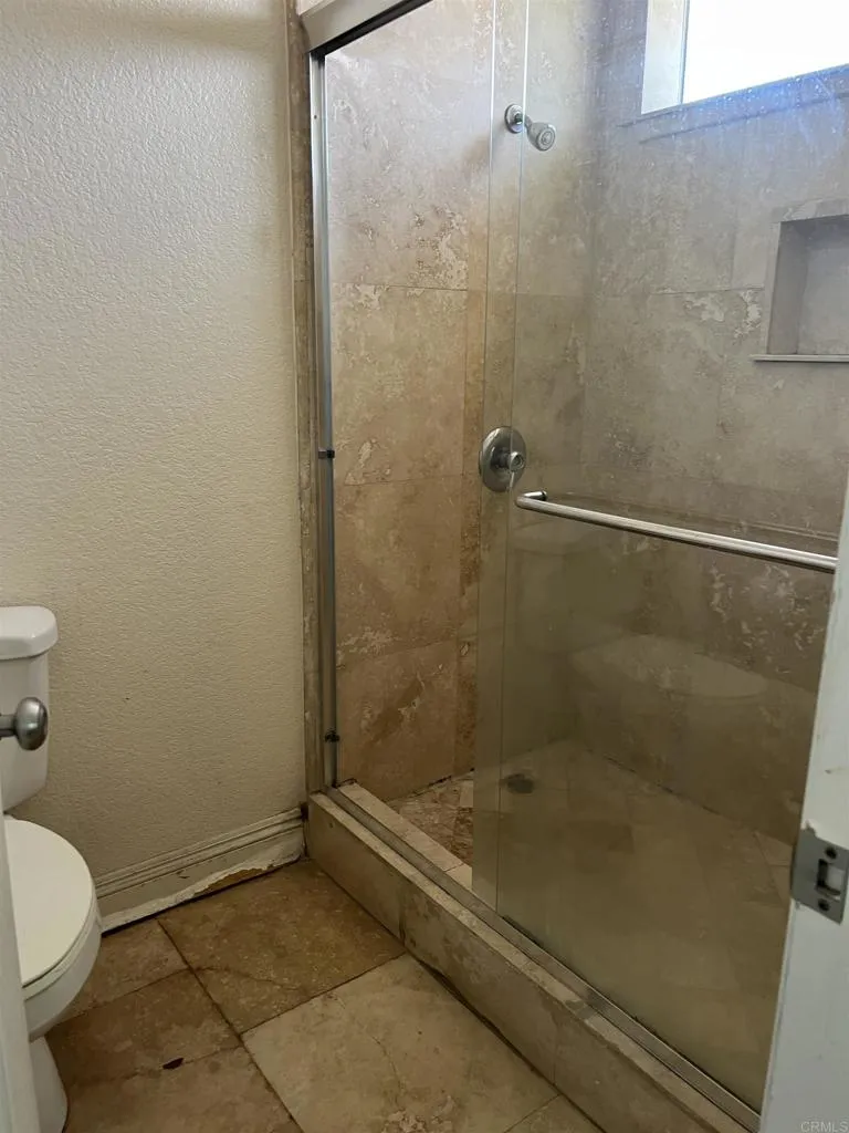 https://cdn.realtyfeed.com/cdn/127/306573592/1c90e541050360ce436276956bb9cc58.webp