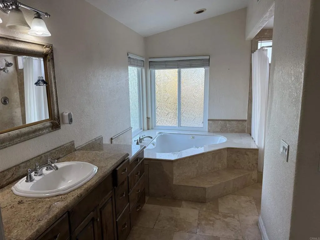 https://cdn.realtyfeed.com/cdn/127/306573592/3041e76f836ef568ee87ac49b84da12d.webp