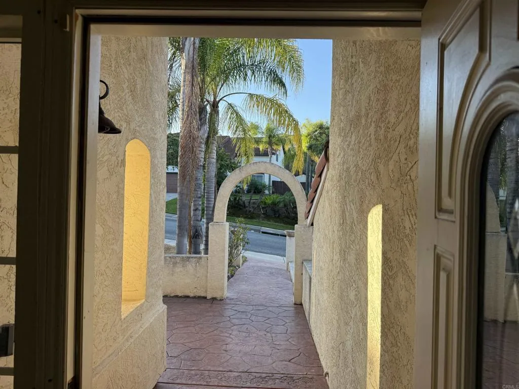 https://cdn.realtyfeed.com/cdn/127/306573592/e655d4c4469e5816b55844926fa8598f.webp