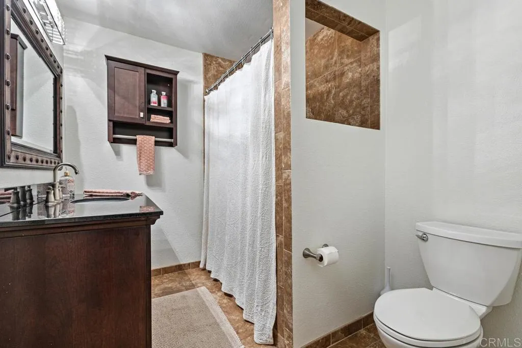 https://cdn.realtyfeed.com/cdn/127/306573669/2f48a33b8c896c856e7a413905d95070.webp