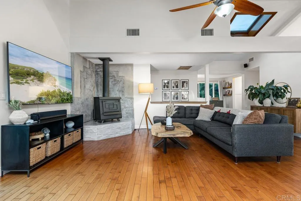 https://cdn.realtyfeed.com/cdn/127/306573669/517529976300fc4fd0add07626a98955.webp