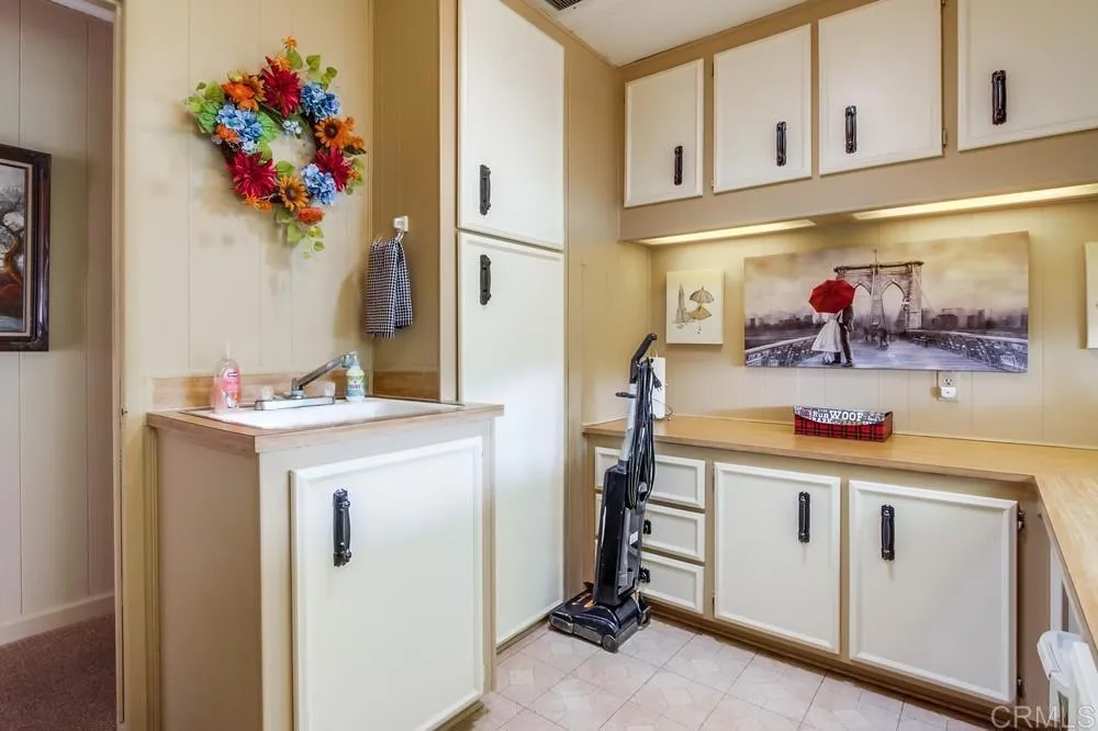 https://cdn.realtyfeed.com/cdn/127/306573721/1ad2a30abe943324d868774c2c5a50a3.webp