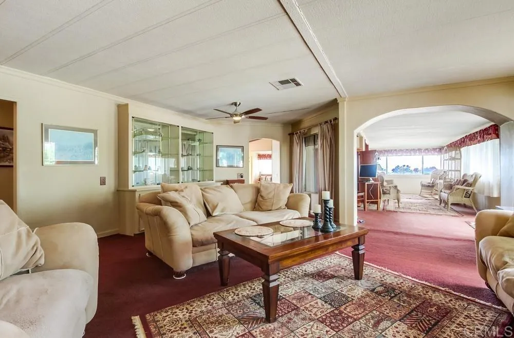 https://cdn.realtyfeed.com/cdn/127/306573721/26a43ae604f025e17411d223ebb52b7a.webp