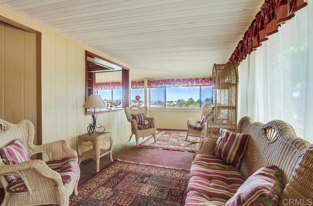 https://cdn.realtyfeed.com/cdn/127/306573721/44e70765ec7ce687df2578f0638b96cf.webp