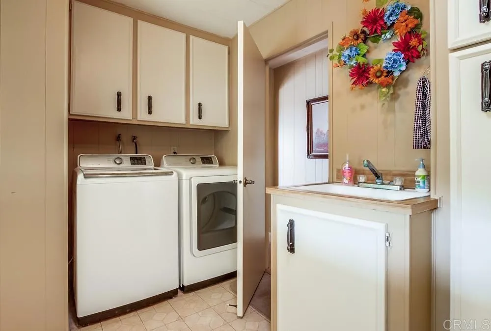 https://cdn.realtyfeed.com/cdn/127/306573721/50d903d8202aa038337892ef3fbfddba.webp