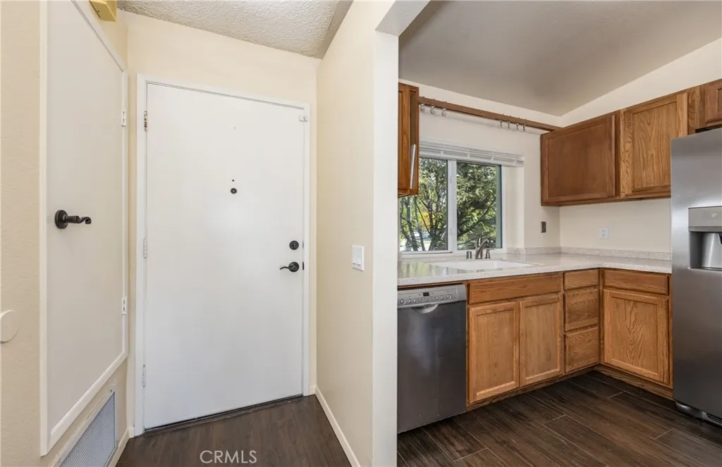 1954 Union, Colton, CA 92324 - Photo 4 of 32, Colton, CA