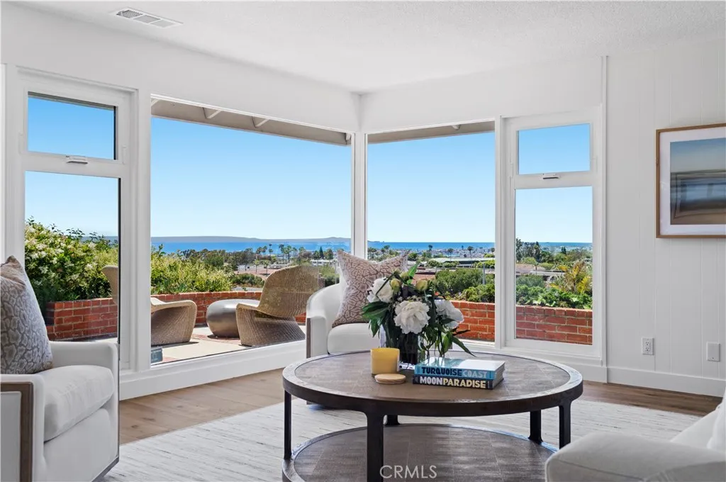 Corona Del Mar, CA 92625