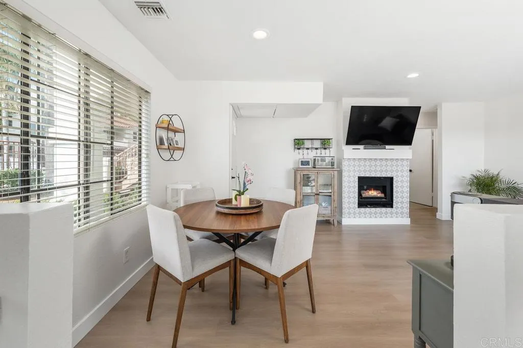 https://cdn.realtyfeed.com/cdn/127/306573890/08c081e525e6d3f2156add8761730846.webp