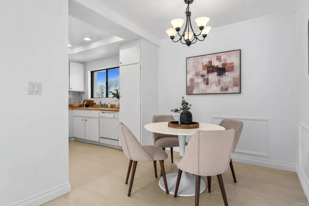 https://cdn.realtyfeed.com/cdn/127/306573959/92c5ecd3a048878316c921aedcbdd17f.webp
