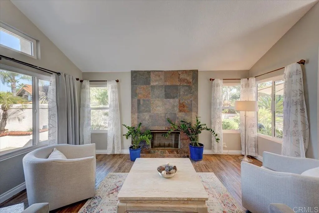 https://cdn.realtyfeed.com/cdn/127/306573996/0c0227eeaeb6965f77674b62a154a758.webp