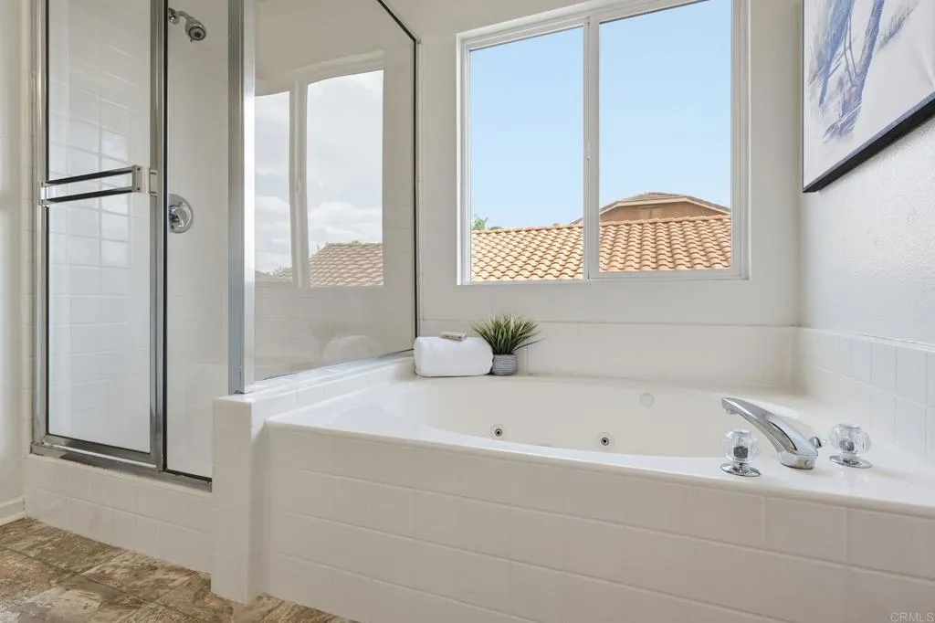 https://cdn.realtyfeed.com/cdn/127/306574113/59917dd134364bc49bd57ad55b718507.webp
