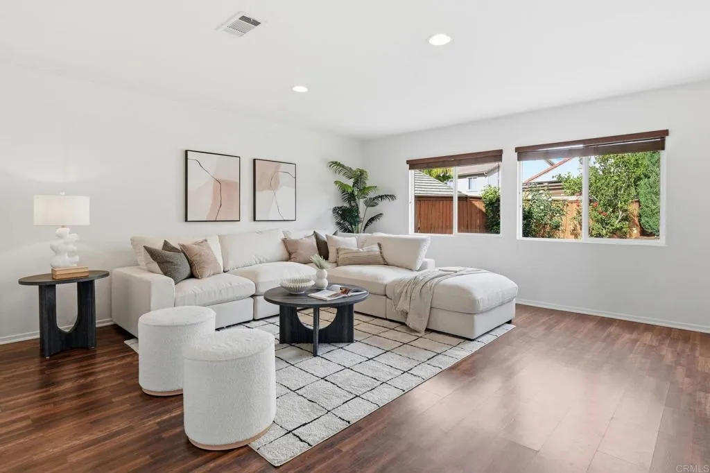 https://cdn.realtyfeed.com/cdn/127/306574113/906f3eaf9262ba8ceb1a6daf5dba0471.webp