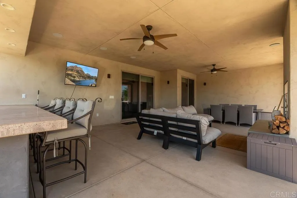 https://cdn.realtyfeed.com/cdn/127/306574158/e0d412051df3874df5b082985720c1e0.webp