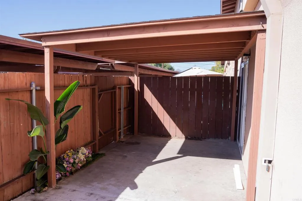 https://cdn.realtyfeed.com/cdn/127/306574166/3512409903e0e7da8660614b3e947583.webp