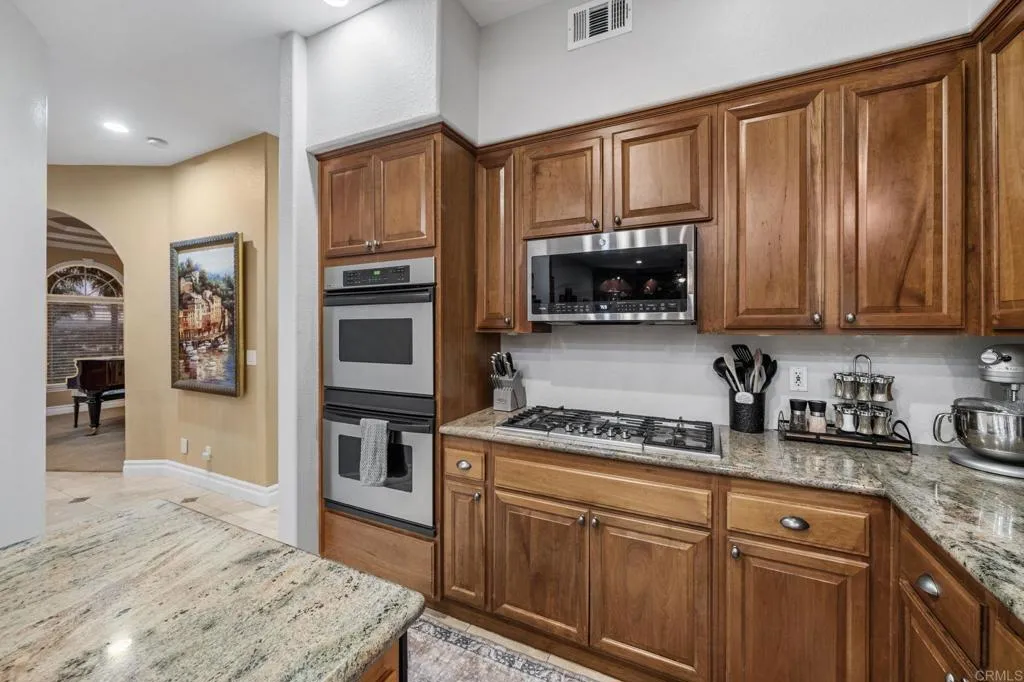 https://cdn.realtyfeed.com/cdn/127/306574175/6dde2f184797f98e3c3dec352893f915.webp