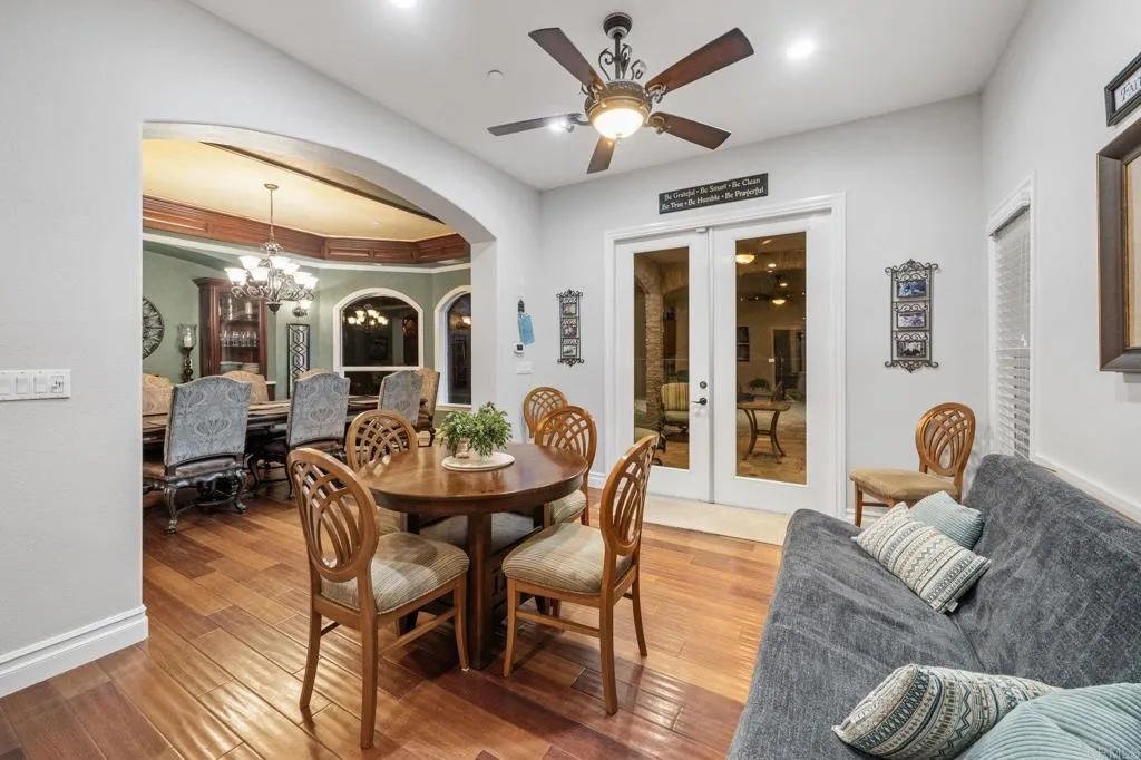 https://cdn.realtyfeed.com/cdn/127/306574175/9370824258af902809be3536b3125251.webp