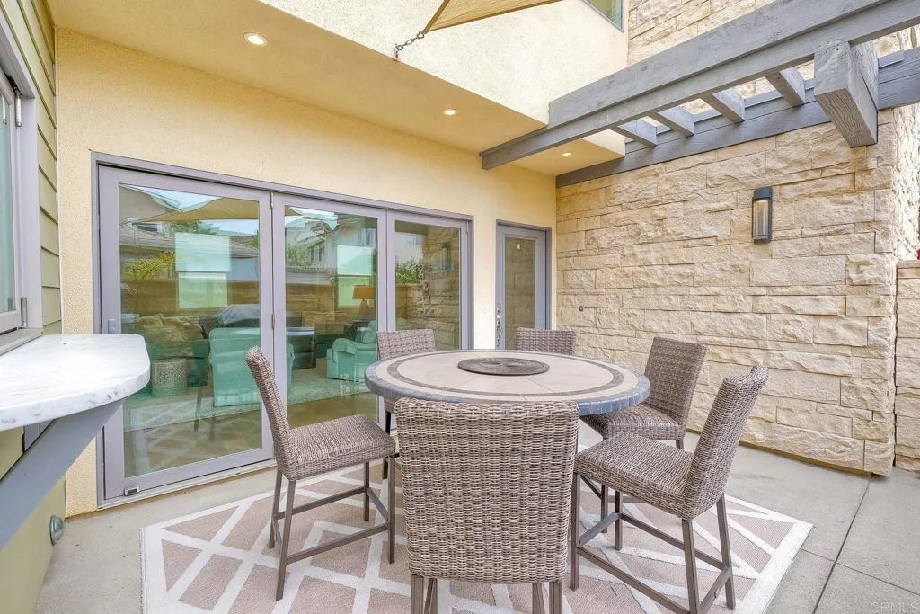https://cdn.realtyfeed.com/cdn/127/306574224/a13a8f3cf36347d823099840ae6e775f.webp