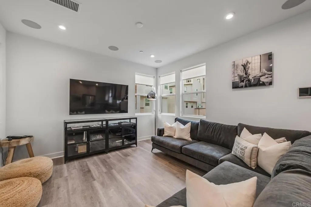 Photo #10: PTP2508086 Listing: Photo #10