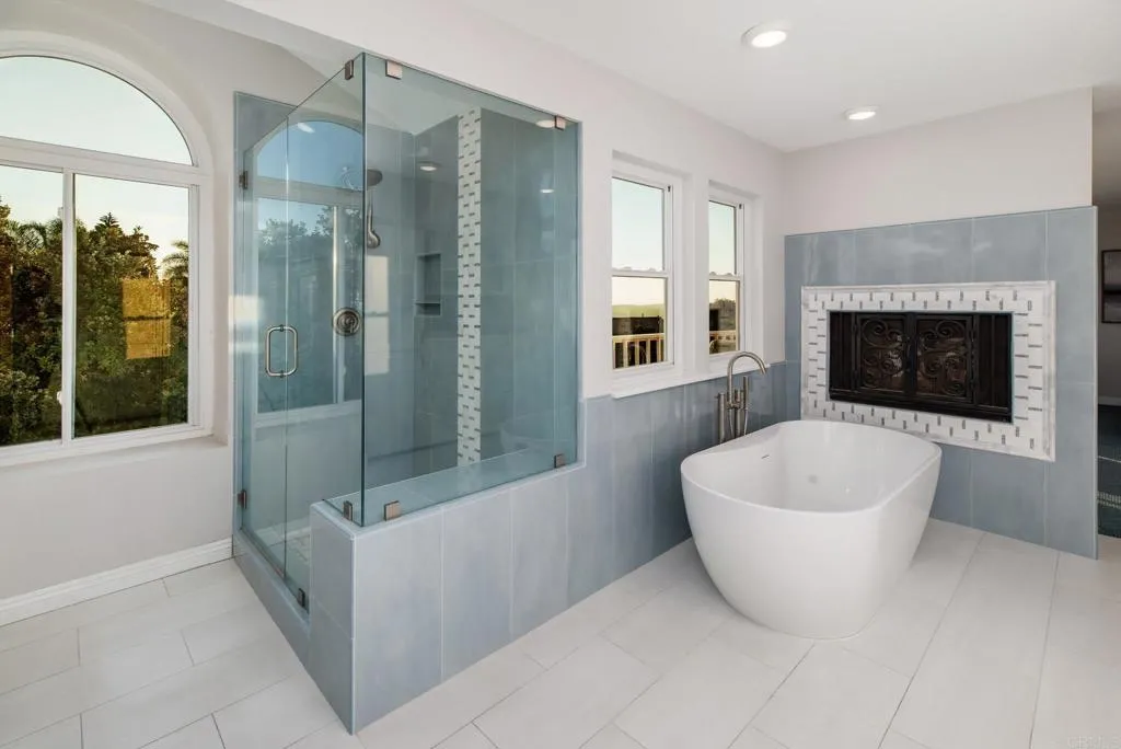 https://cdn.realtyfeed.com/cdn/127/306574243/5f0128399b18ac759127bddc7644df61.webp