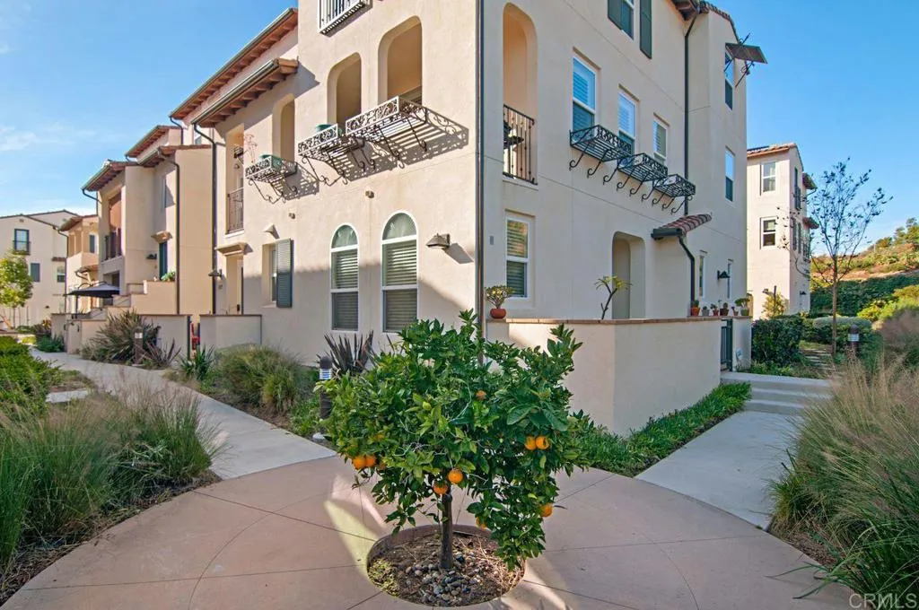 https://cdn.realtyfeed.com/cdn/127/306574269/912ea38153a3a3c59b5d9208a1df47de.webp