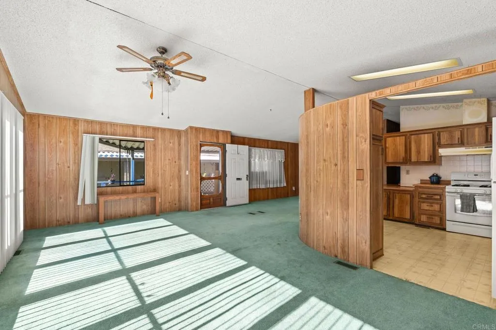 https://cdn.realtyfeed.com/cdn/127/306574326/a5428276e9aa2e458260e4022de69022.webp