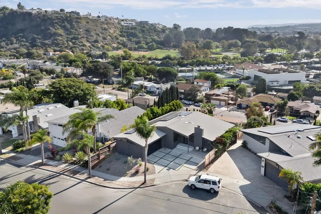 https://cdn.realtyfeed.com/cdn/127/306574329/4d45abb320f637e9e5ffe9a70f1a9e08.webp