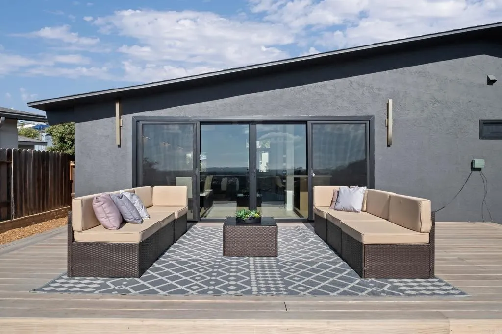 https://cdn.realtyfeed.com/cdn/127/306574329/9d1ae825991d2406e9670a636ad929f6.webp