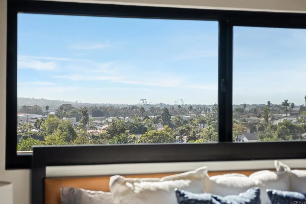 https://cdn.realtyfeed.com/cdn/127/306574329/aa86ff707380d4edb6a417046f4525c9.webp
