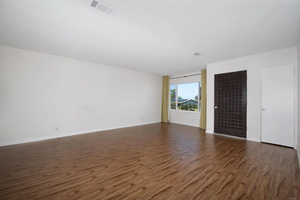 https://cdn.realtyfeed.com/cdn/127/306574369/13af6ae825b6cd493943addfff71b485.webp