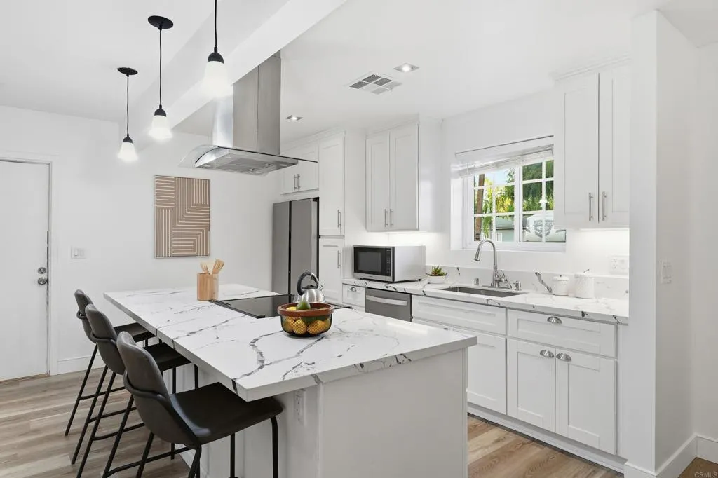 https://cdn.realtyfeed.com/cdn/127/306574395/e5098b501d39d5550dd4b5747ad6ee81.webp
