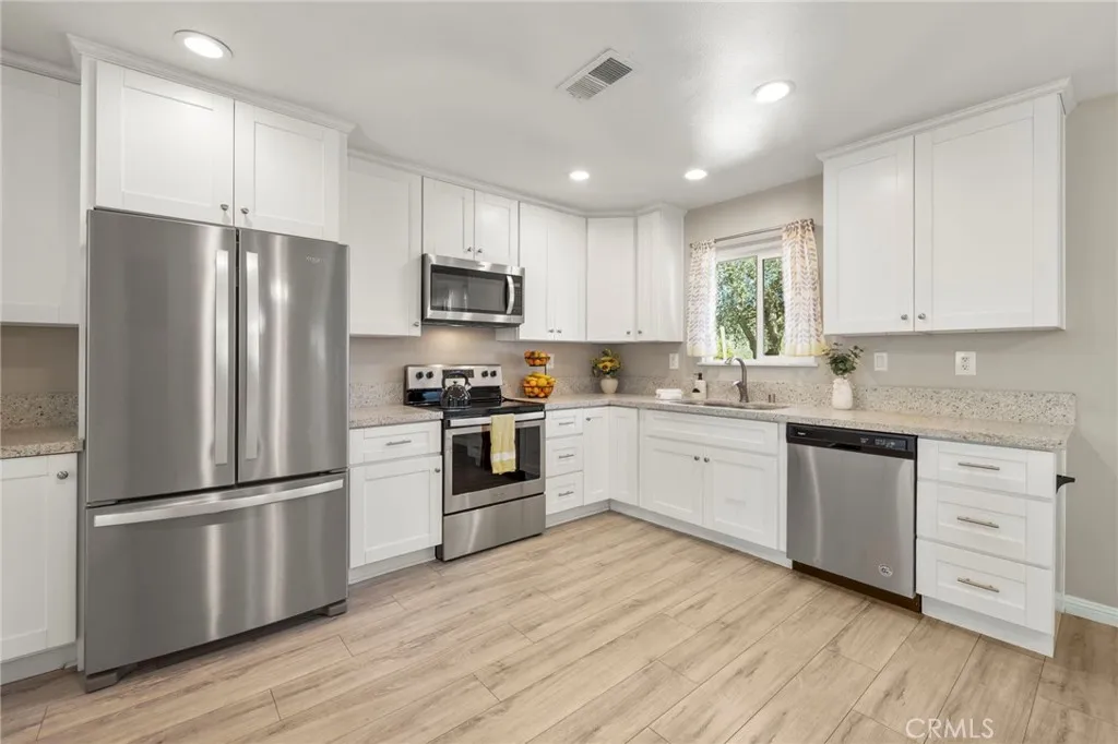 https://cdn.realtyfeed.com/cdn/127/306574446/2a01b9a84a5f9a1f749884a870ed9fa9.webp