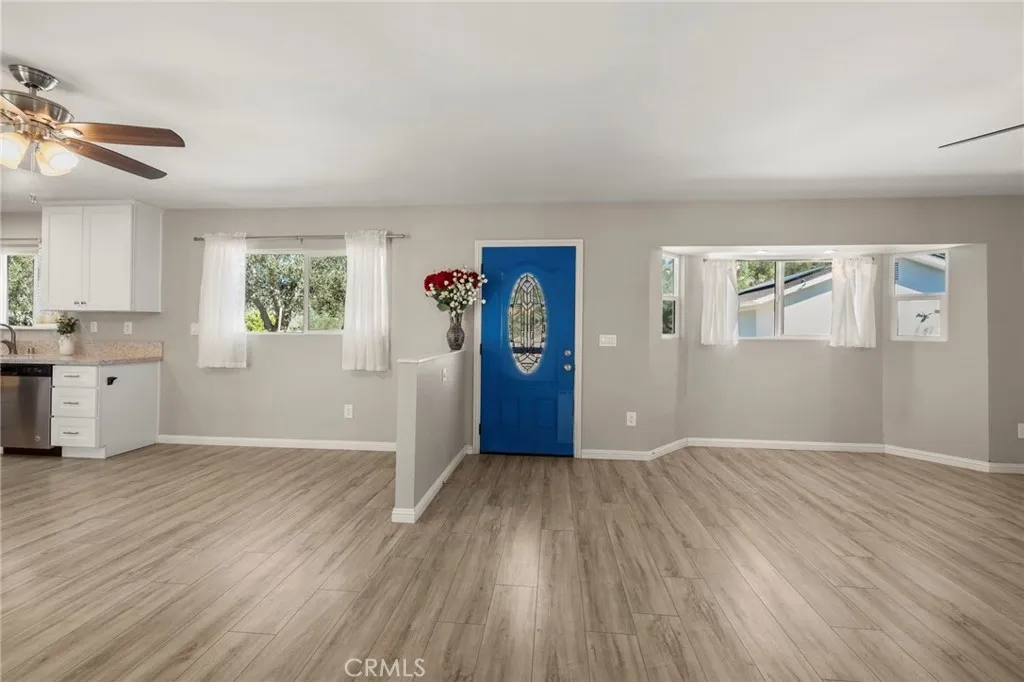 https://cdn.realtyfeed.com/cdn/127/306574446/c4623726f78f29f713390e5b3de1ef40.webp