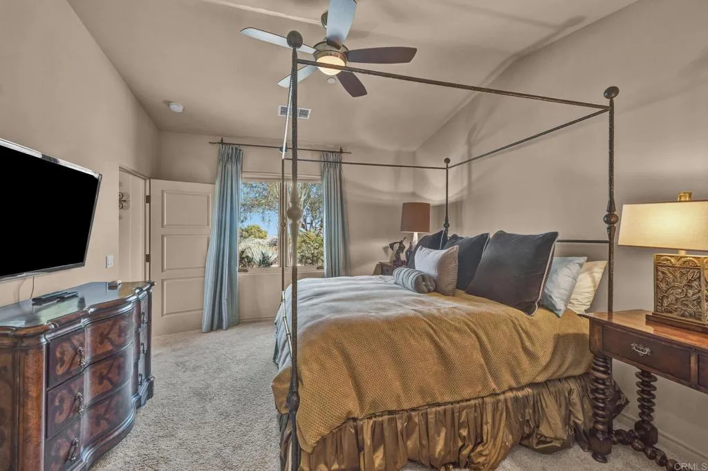 https://cdn.realtyfeed.com/cdn/127/306574551/352eb75301e29b9586c063927db98512.webp