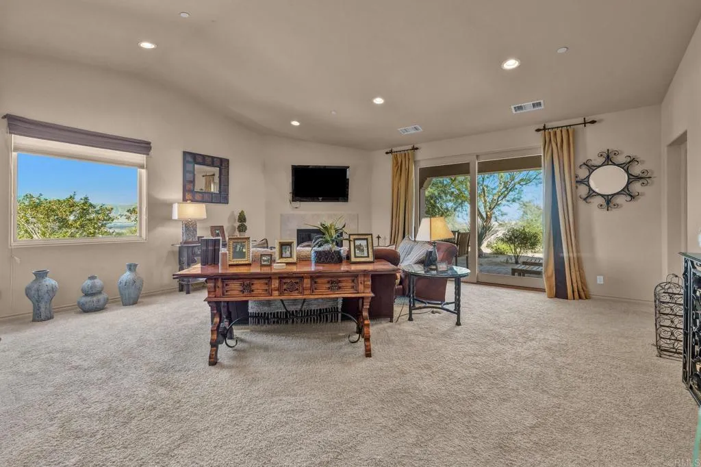 https://cdn.realtyfeed.com/cdn/127/306574551/544a5cf372b69b921a448d2028594c1a.webp