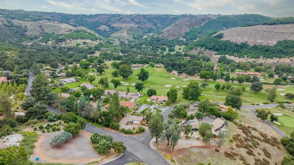 https://cdn.realtyfeed.com/cdn/127/306574658/78338a327a1178b11ab5ed8b2f70654f.webp