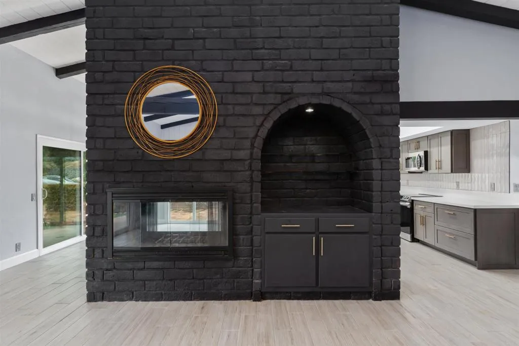 https://cdn.realtyfeed.com/cdn/127/306574658/dfbf4f45c1bad85f2140e161c841fa50.webp