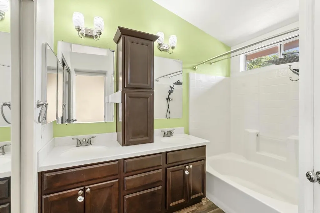 Photo #20: PTP2508097 Listing: Photo #20