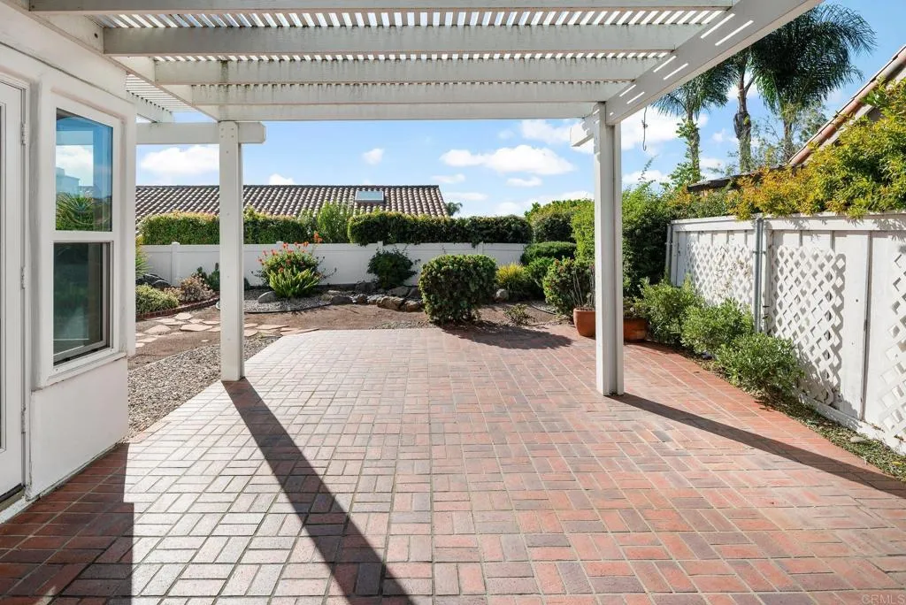 https://cdn.realtyfeed.com/cdn/127/306574790/689bb7ae279106f217b04dd031a614b8.webp