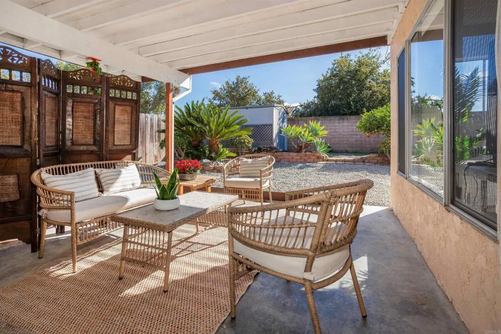 https://cdn.realtyfeed.com/cdn/127/306574860/42028147c0d2494d9c2281889b51dec1.webp