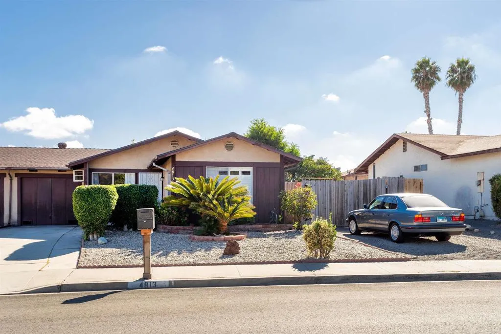 https://cdn.realtyfeed.com/cdn/127/306574860/92dc41100d4fbc0f7f9a172a9d868377.webp