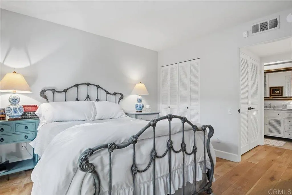 https://cdn.realtyfeed.com/cdn/127/306574922/670f8d2aab0aad98aa636853856815d7.webp