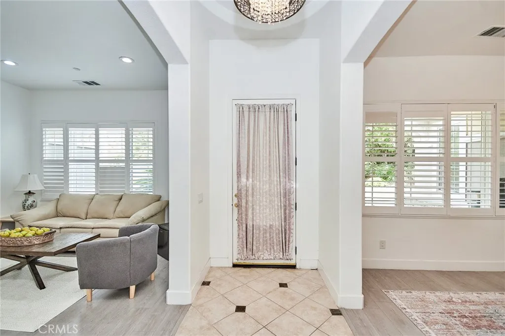 Claremont, CA 91711
