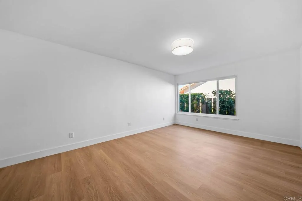 https://cdn.realtyfeed.com/cdn/127/306575095/26b32d4937dbf285275f1067b6cec431.webp