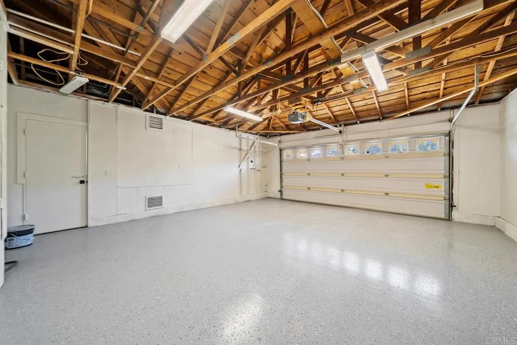 https://cdn.realtyfeed.com/cdn/127/306575095/729e0a56ada6223b8790431205ec541c.webp