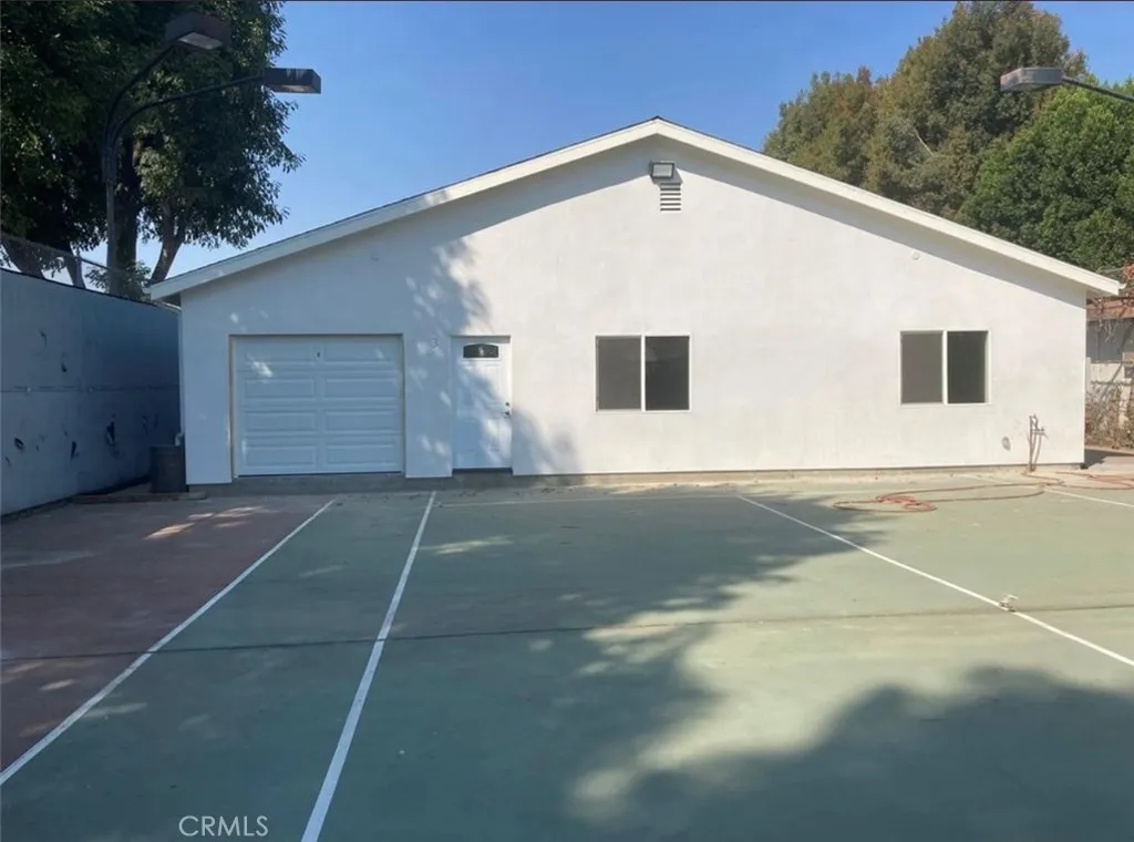 Woodland Hills, CA 91364